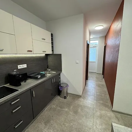 Ubytovanie Nitra Aparthotel *